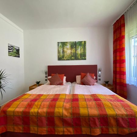 Anonymus Vendeghaz Apartment Siofok Bagian luar foto