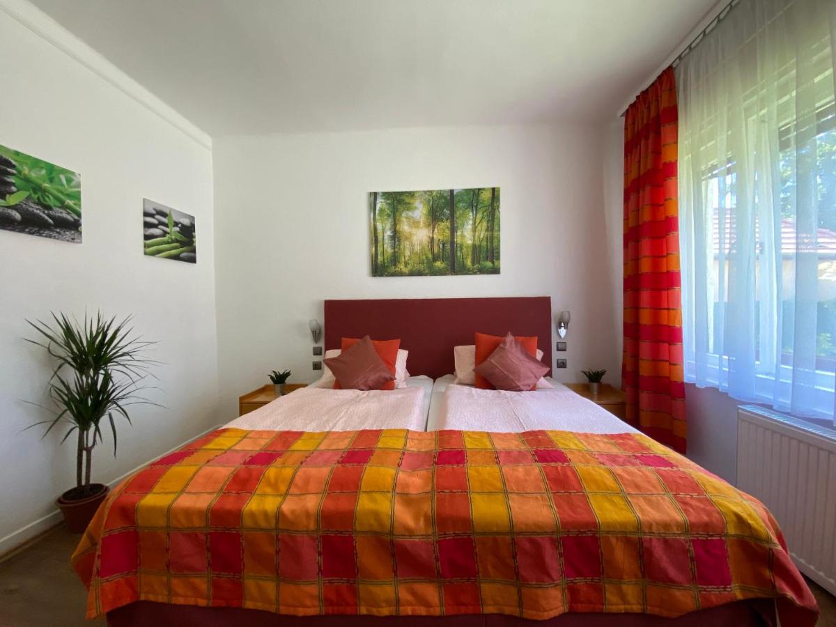 Anonymus Vendeghaz Apartment Siofok Bagian luar foto