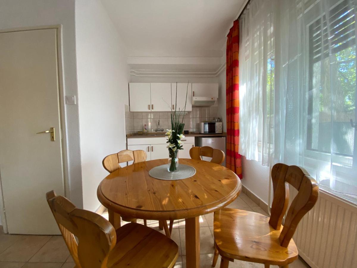 Anonymus Vendeghaz Apartment Siofok Bagian luar foto