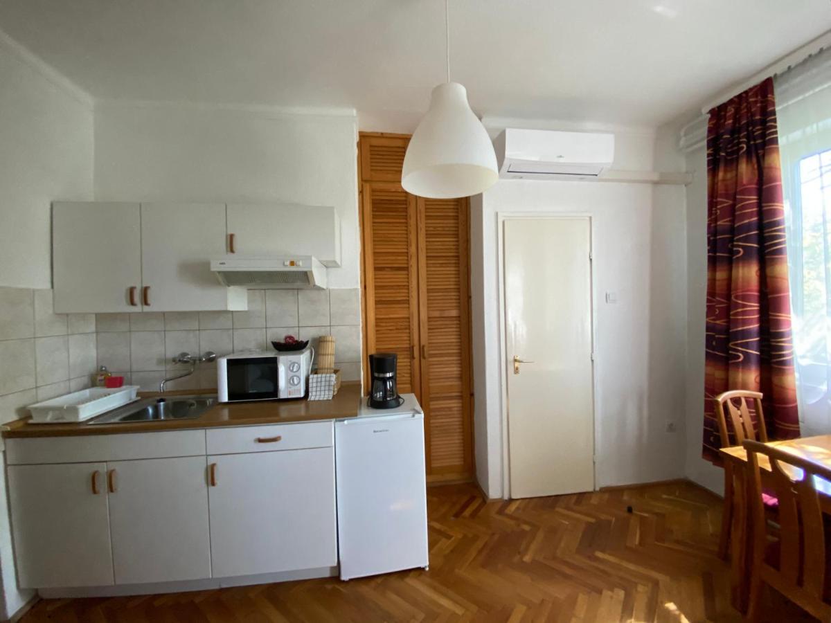 Anonymus Vendeghaz Apartment Siofok Bagian luar foto